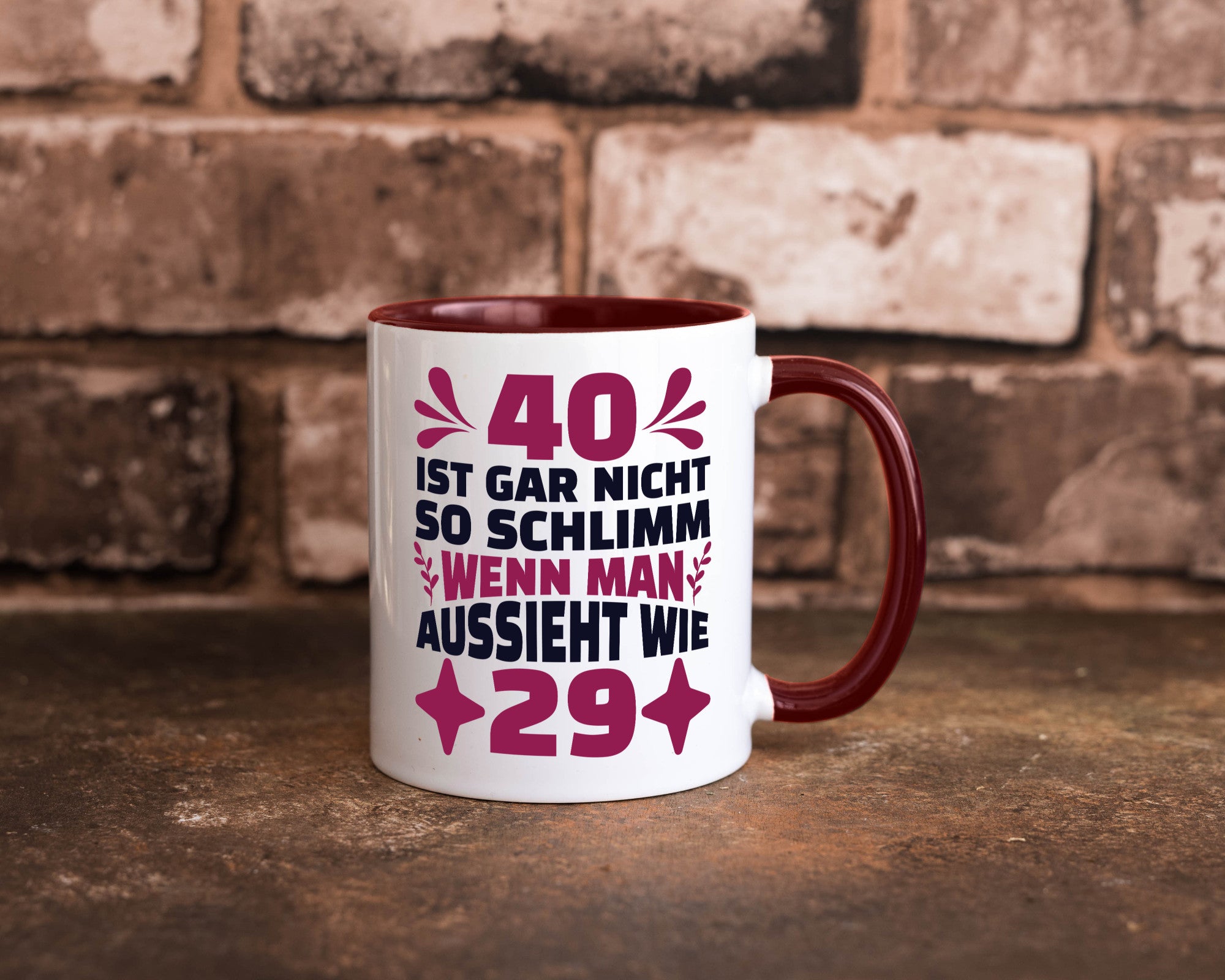 40 ist gar nicht schlimm | 40. Geburtstag Jung aussehen Geschenkidee Humor Tasse