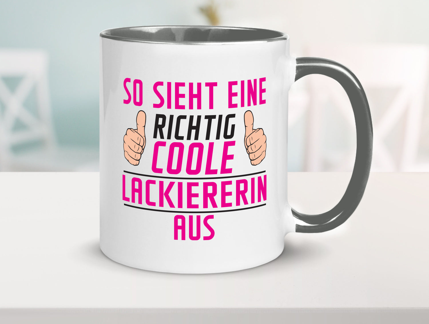 Richtig Coole Lackiererin | lackieren Geschenkidee Humor Tasse
