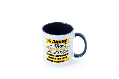 6 Jahre im Dienst | Jubiläum Arbeit v8 Geschenkidee Kollegen Büro Humor Tasse