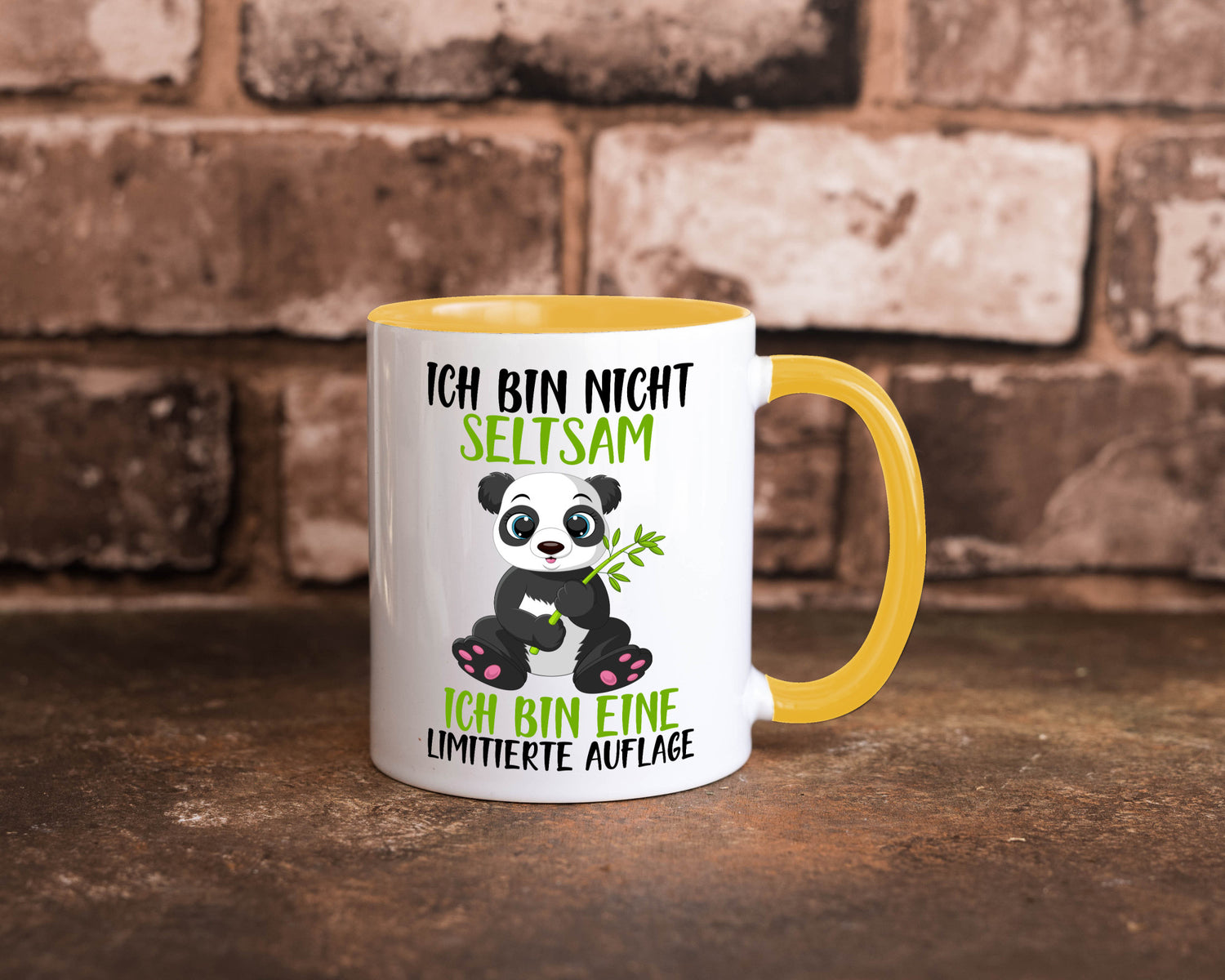 Ich bin nicht seltsam | süßer Pandabär lustiger Spruch Humor Geschenkidee Tasse