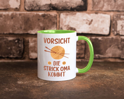 Vorsicht, Strickoma kommt | Wolle Stricknadeln Humor Familie Geschenkidee Tasse