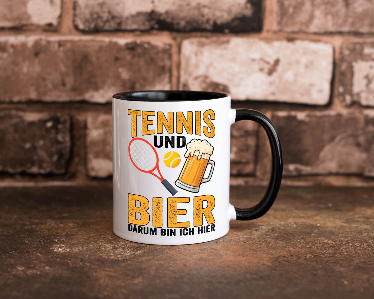 Tennis und Bier darum bin ich hier | Tennisspieler v2 Geschenkidee Humor Tasse