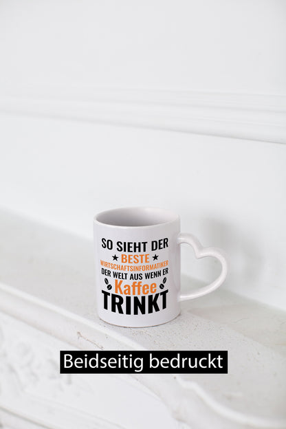Kaffee trinkt: Wirtschaftsinformatiker | Informatik Humor Geschenkidee Tasse