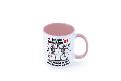 57. Geburtstag | Knackige 57 Ich bin alt lustig Geschenkidee Geschenk Tasse