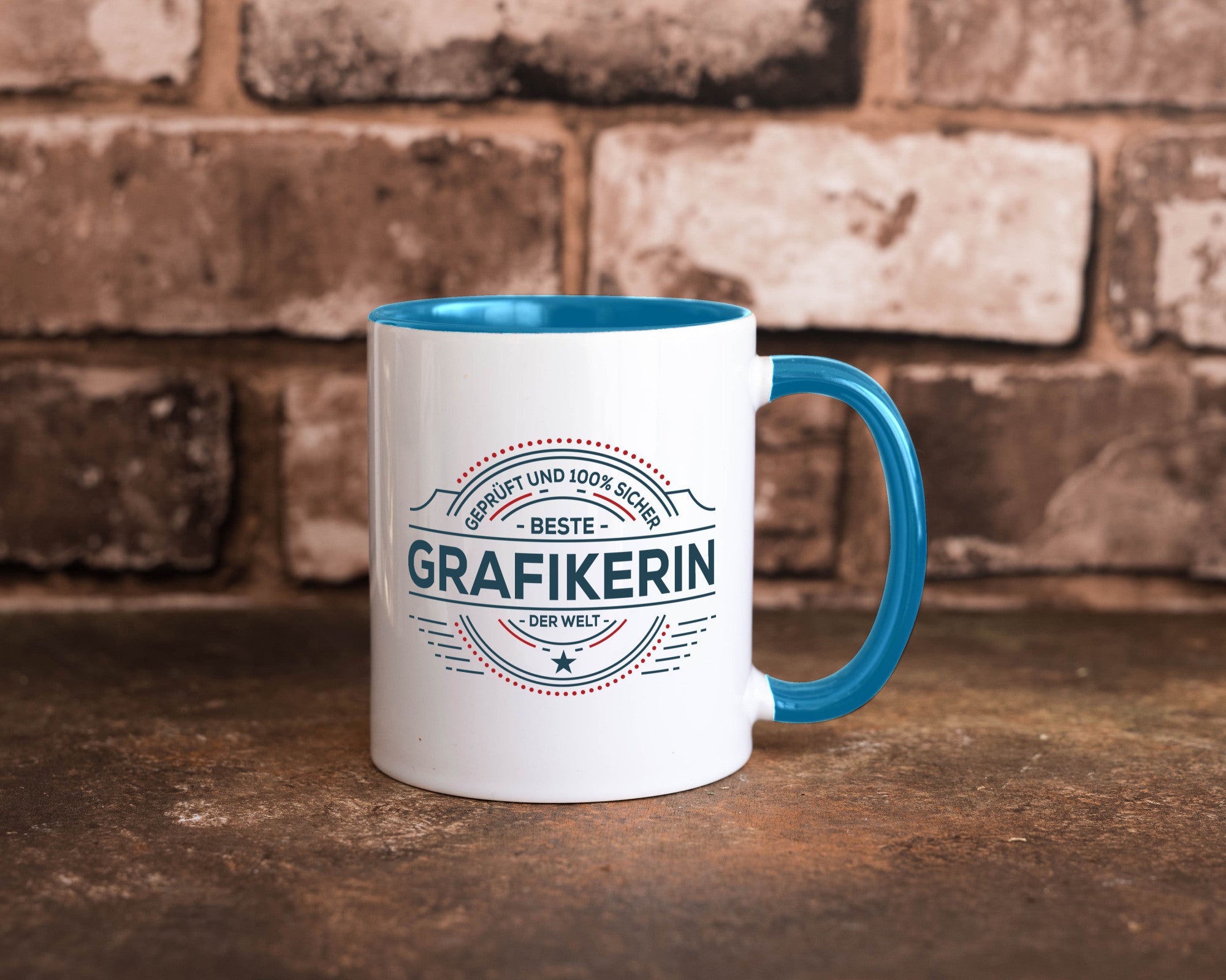 Geprüft und sicher: Grafikerin | Grafik Design Humor Geschenkidee Tasse