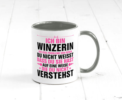 Löse Probleme: Winzerin | Weinbauer Wein Humor Geschenkidee Tasse
