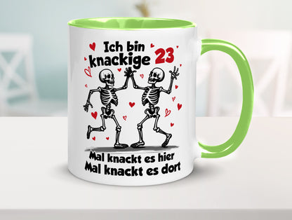 23. Geburtstag | Knackige 23 Ich bin alt lustiger Spruch Geschenk Geschenkidee
