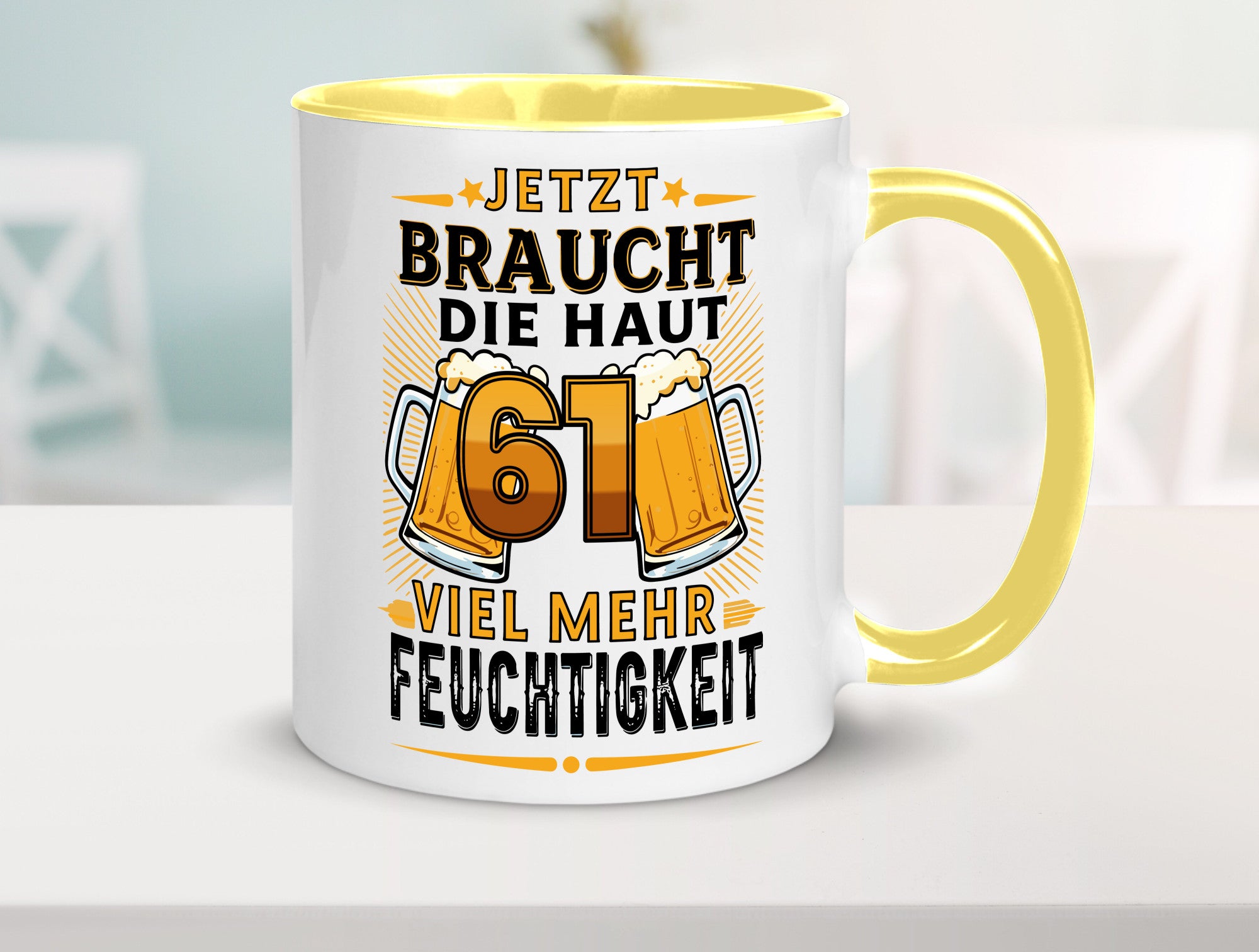 61 braucht die haut mehr Feuchtigkeit | 61. Geburtstag Geschenkidee Humor Tasse