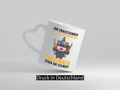 Königinnen ziehen ihr Schwert | Einhorn Prinzessin Geschenk Humor Geschenkidee
