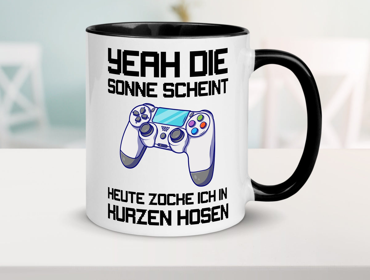 Zocken in kurzen Hosen | Gamer Tasse Statement Humor Geschenkidee