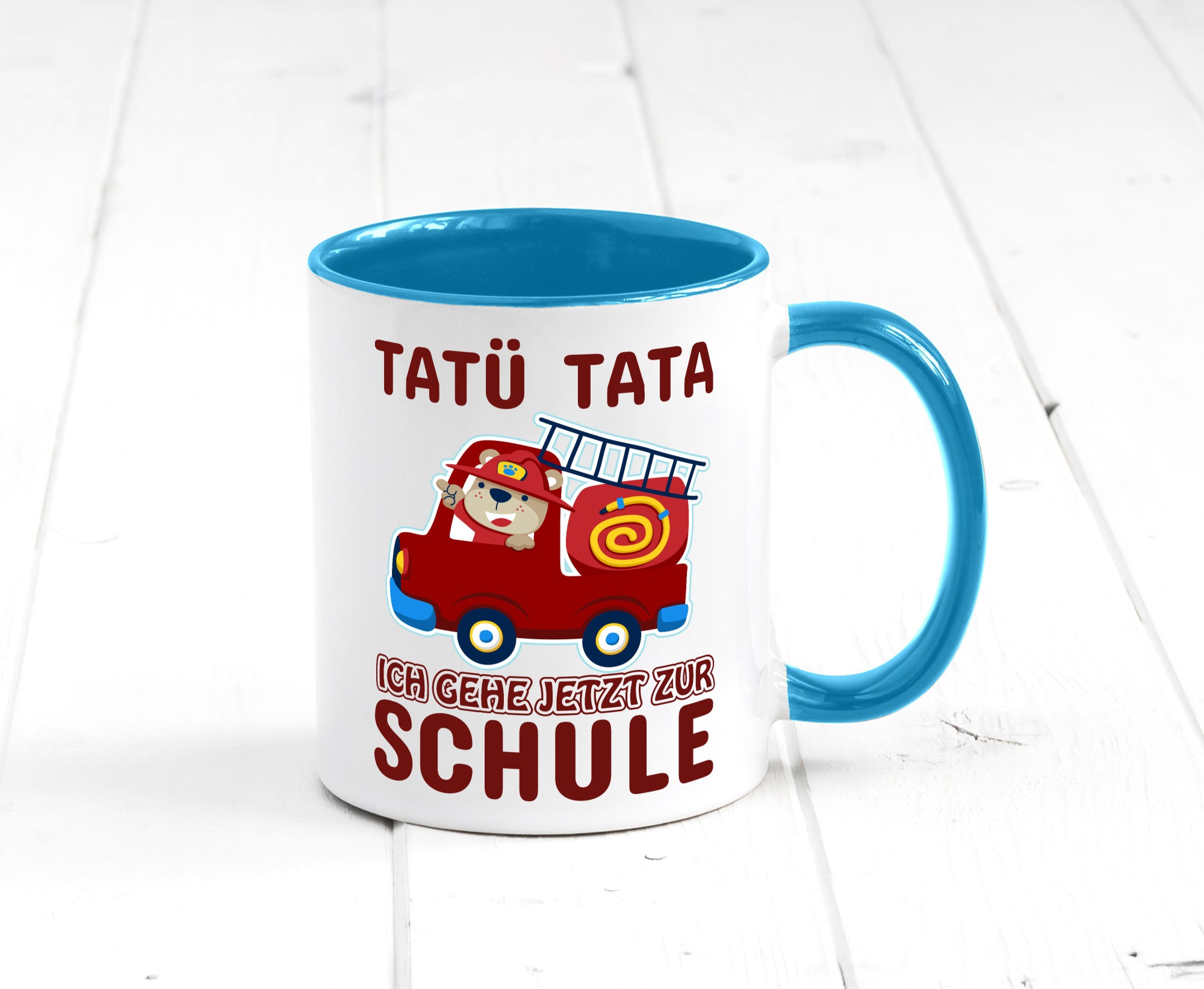 Bär in Feuerwehrauto | Tatü Tata Einschulung Tasse Humor Geschenkidee