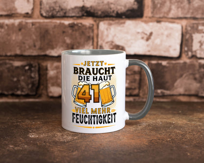 41 braucht die haut mehr Feuchtigkeit | 41. Geburtstag Geschenkidee Humor Tasse