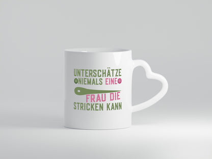 Frau, die stricken kann | Strickerin Spruch Geschenk Humor Geschenkidee