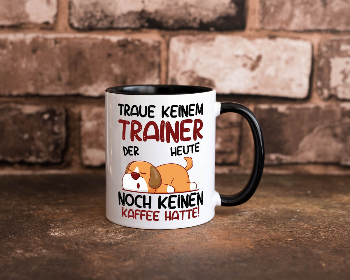Traue keinem Trainer | Verein Sport Humor Geschenkidee Tasse