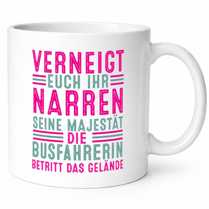 Verneigt euch: Busfahrerin | Berufsfahrer Fahrerin v2 Humor Arbeit Kollegen