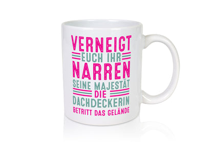 Verneigt euch: Dachdeckerin | Dachbau Hausbau v2 lustig Humor Geschenkidee
