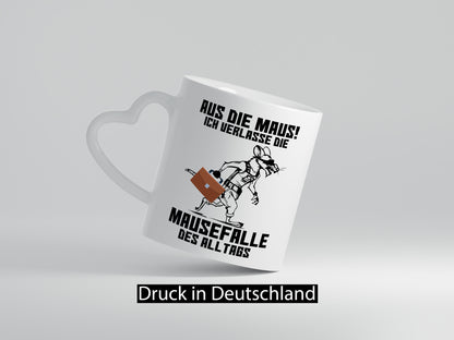 Aus die Maus | Alltag verlassen sportliche mit Koffer Humor Geschenkidee Tasse