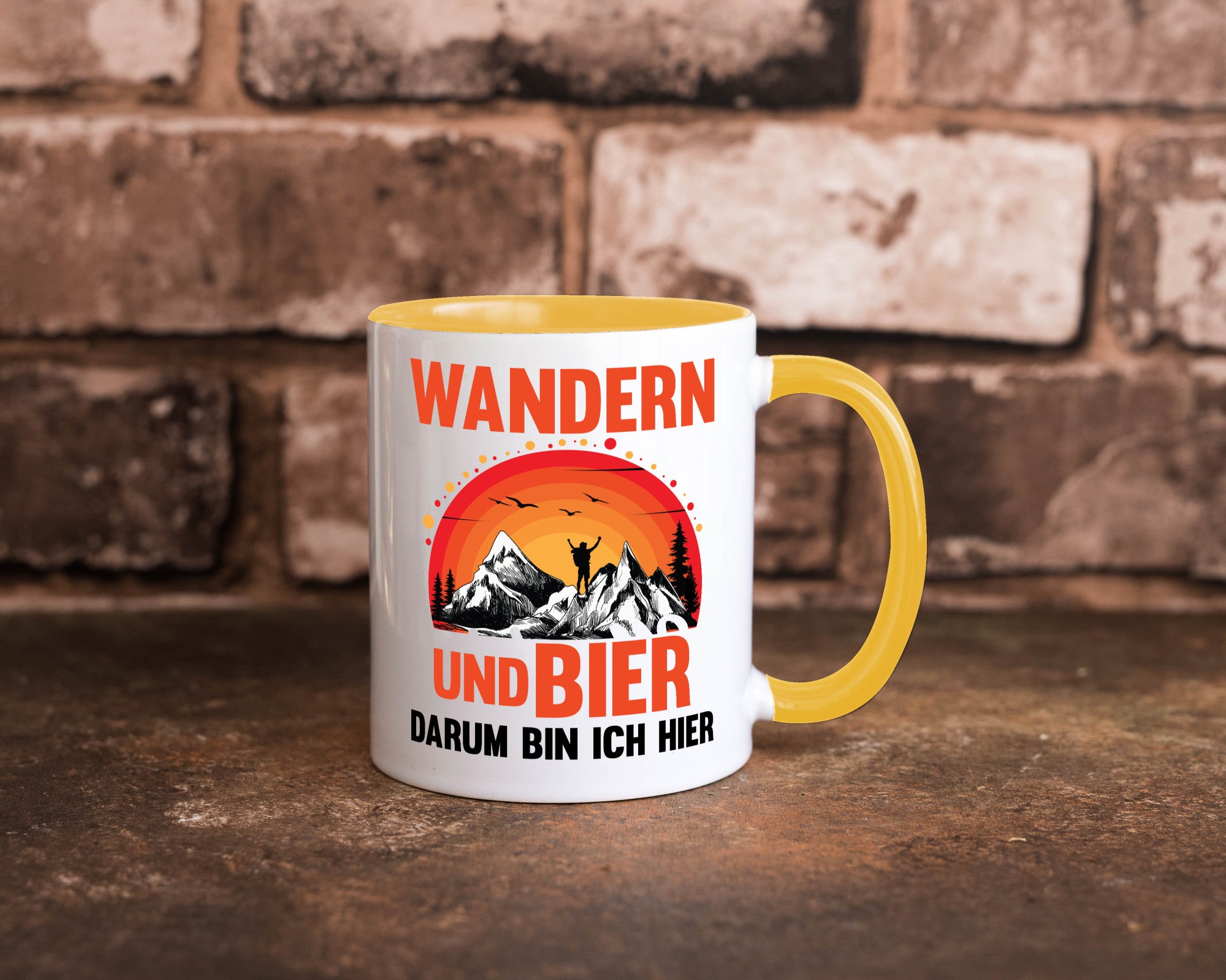 Wandern und Bier darum bin ich hier | lustiger Spruch Geschenk Humor
