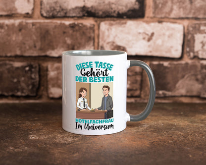 Im Universum: Hotelfachfrau | Hotel Geschenk Humor Geschenkidee lustiger Spruch
