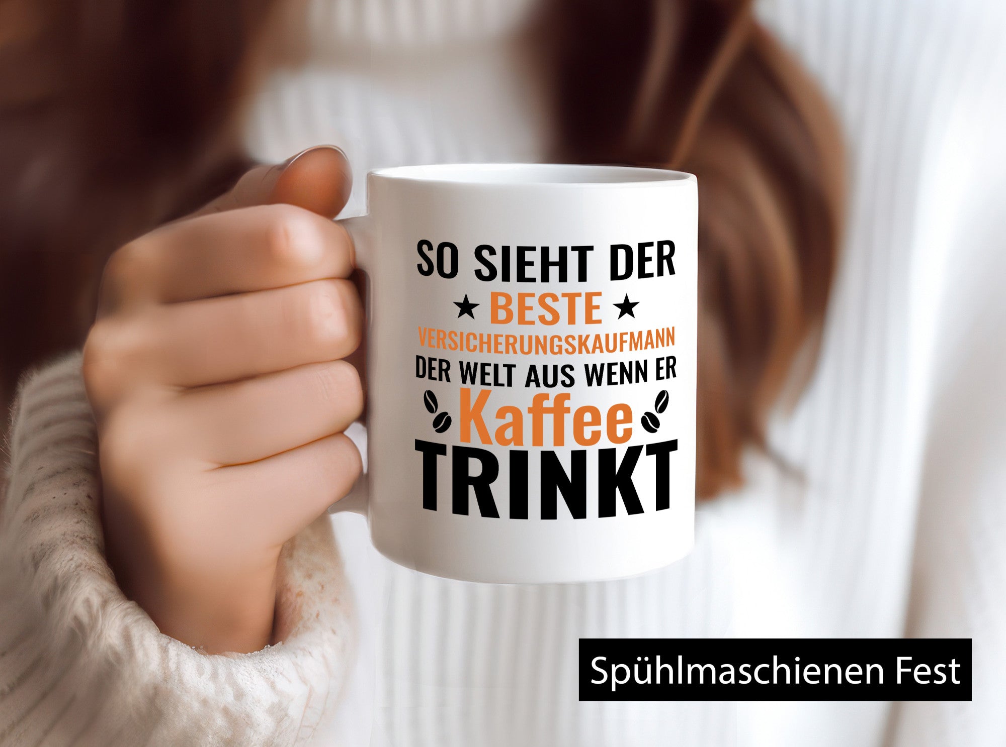 Kaffee trinkt: Versicherungskaufmann | Kaufmann lustiger Spruch Geschenk Humor