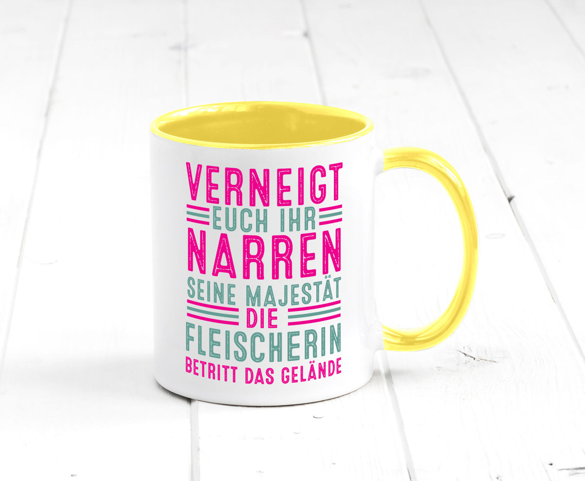 Verneigt euch: Fleischerin | Schlachterei v2 Geschenkidee Humor Tasse
