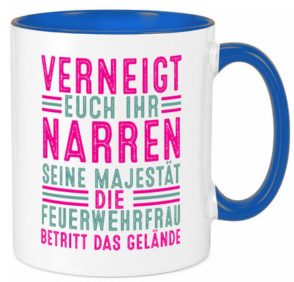 Verneigt euch: Feuerwehrfrau | Feuerwehr v2 Geschenkidee Humor Tasse