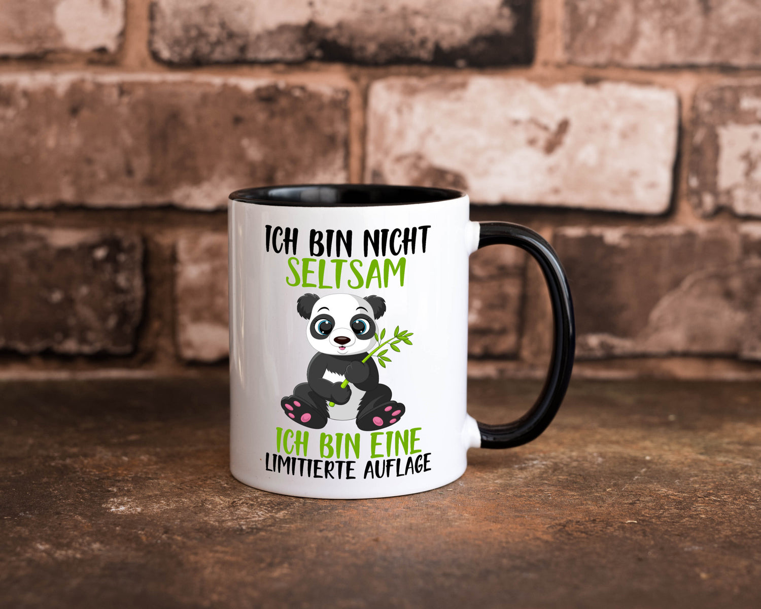 Ich bin nicht seltsam | süßer Pandabär lustiger Spruch Humor Geschenkidee Tasse