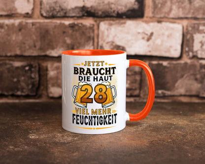 28 braucht die haut mehr Feuchtigkeit | 28. Geburtstag Humor Geschenkidee Tasse