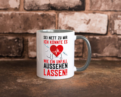 Sei nett zu mir | Krankenschwester Arzt Klinik Spritze v2 lustig Humor