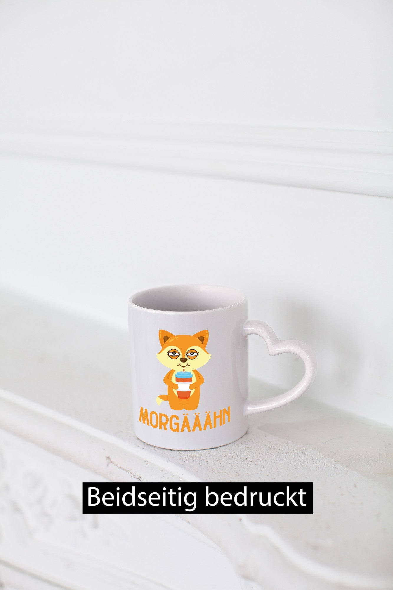 Morgähn | Gähnen Müde Morgenmuffel Fuchs im Bademantel Geschenkidee Humor Tasse