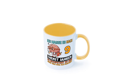9 Dienstjahre | Arbeit Kompetent Humor Kollegen Büro Geschenkidee Tasse