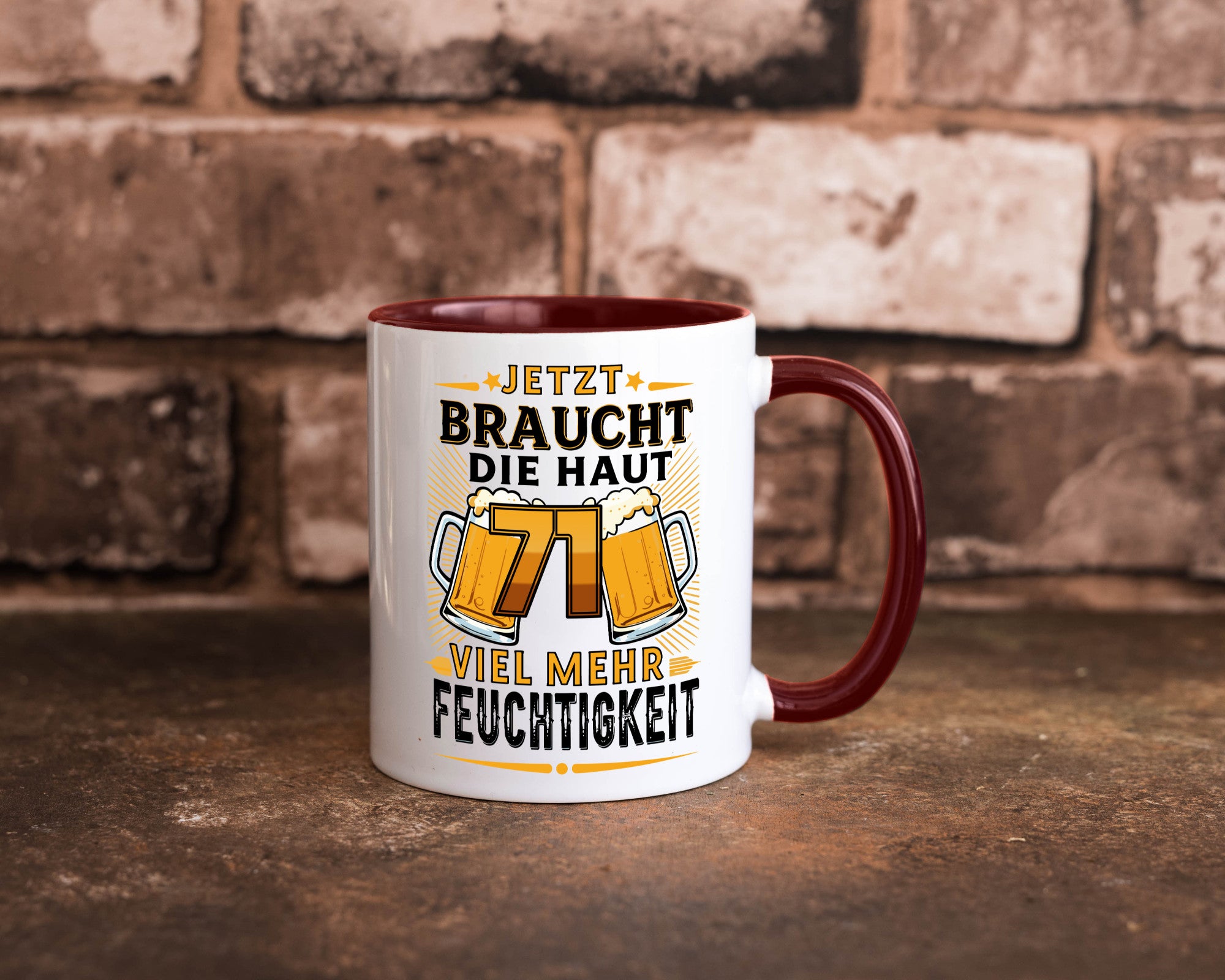 71 braucht die haut mehr Feuchtigkeit | 71. Geburtstag Geschenkidee Humor Tasse