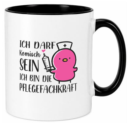 Darf komisch sein, bin Pflegekraft | Küken Spritze lustiger Spruch Geschenk Tasse