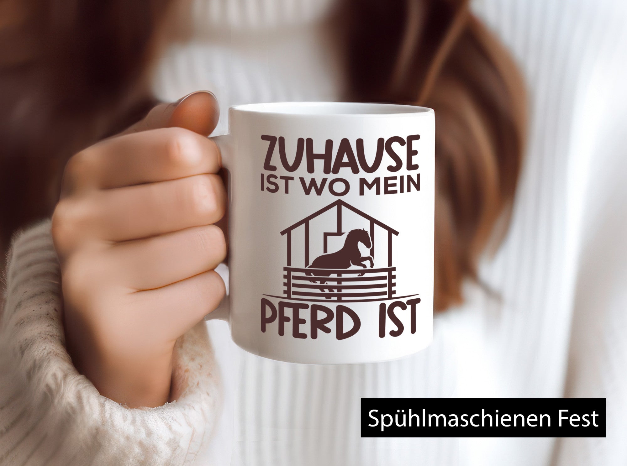 Zuhause mit Pferd | Reiterin Tasse Pferdebesitzerin lustiger Spruch Geschenk