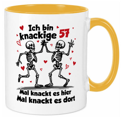 57. Geburtstag | Knackige 57 Ich bin alt lustig Geschenkidee Geschenk Tasse