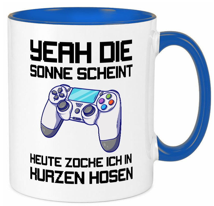 Zocken in kurzen Hosen | Gamer Tasse Statement Humor Geschenkidee