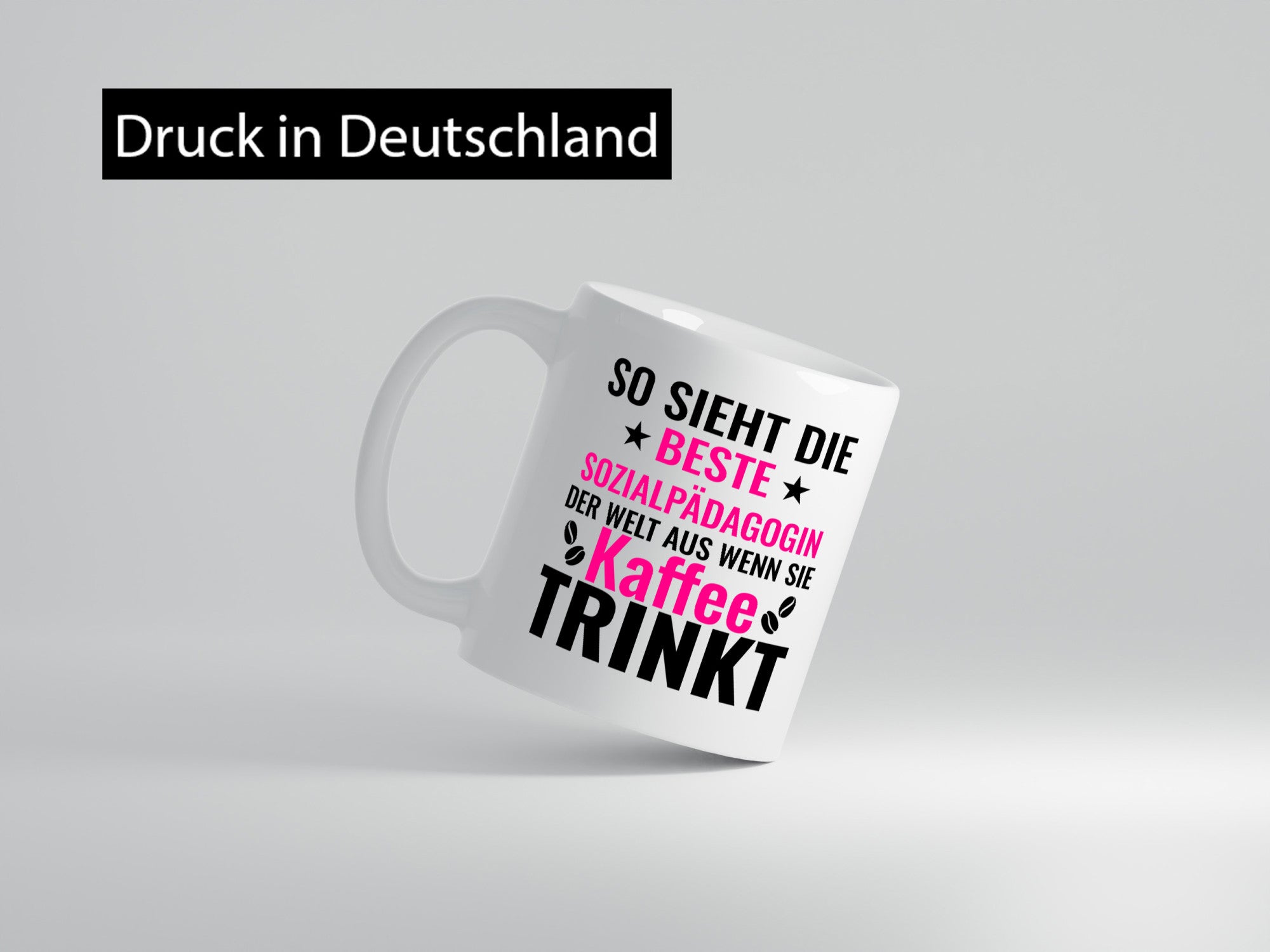 Kaffee trinkt: Sozialpädagogin | Humor Pädagogin Geschenk Geschenkidee lustiger