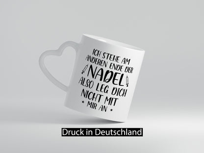 Am anderen Ende der Nadel, nicht anlegen | Spritzen lustiger Spruch Geschenk