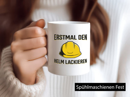Erstmal den Helm Lackieren | Bauarbeiter Saufen Bier lustig Arbeit Kollegen