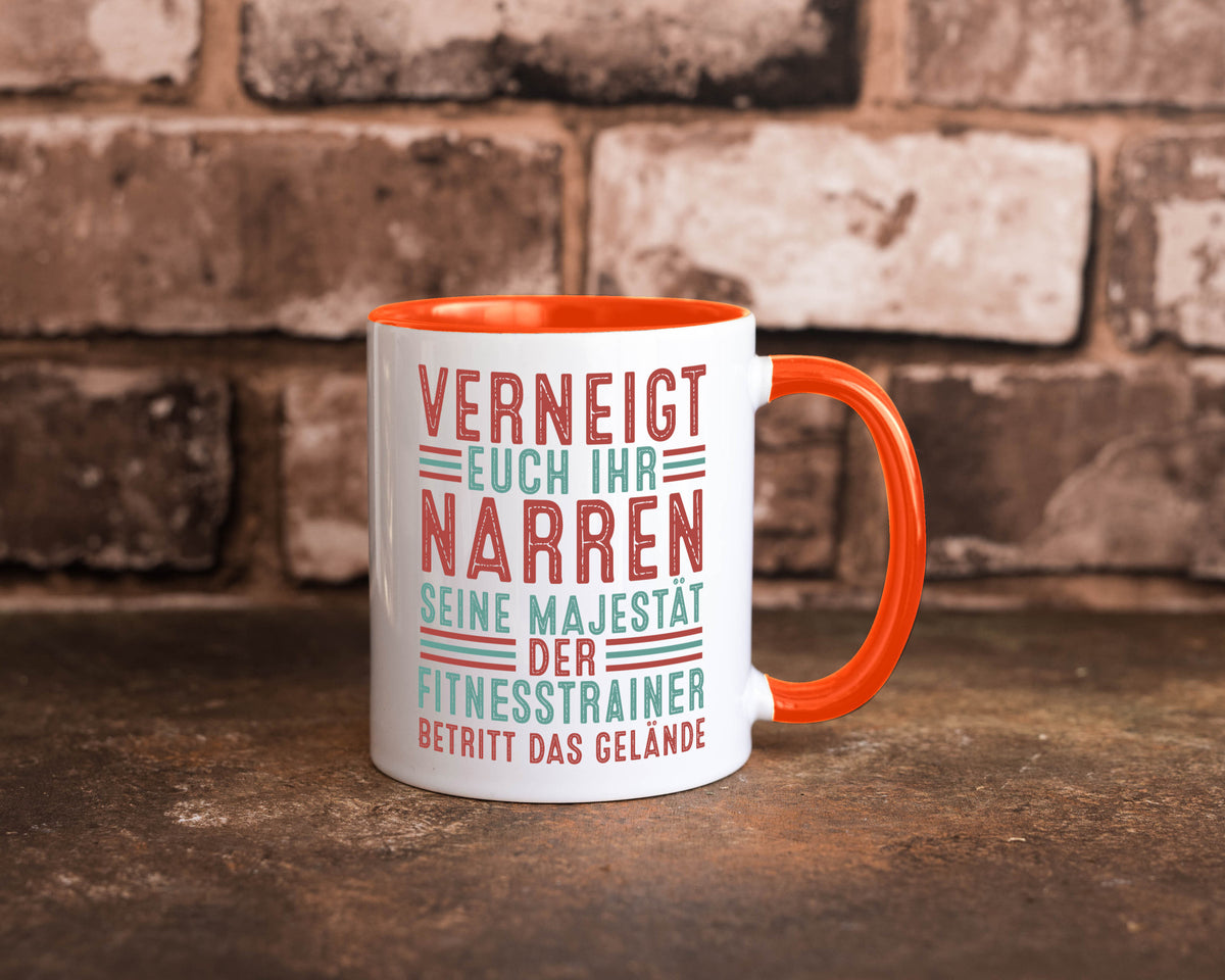 Verneigt euch: Fitnesstrainer | Personal Trainer v2 lustig Humor Geschenkidee Tasse