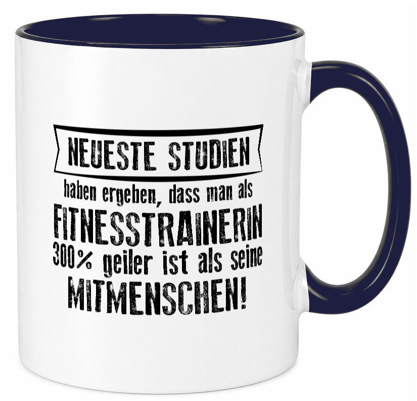Neuste Studien: Fitnesstrainerin | Trainerin Sport lustig Humor Geschenkidee Tasse