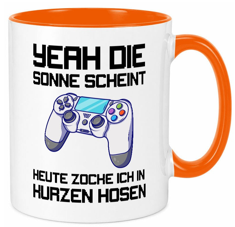 Zocken in kurzen Hosen | Gamer Tasse Statement Humor Geschenkidee