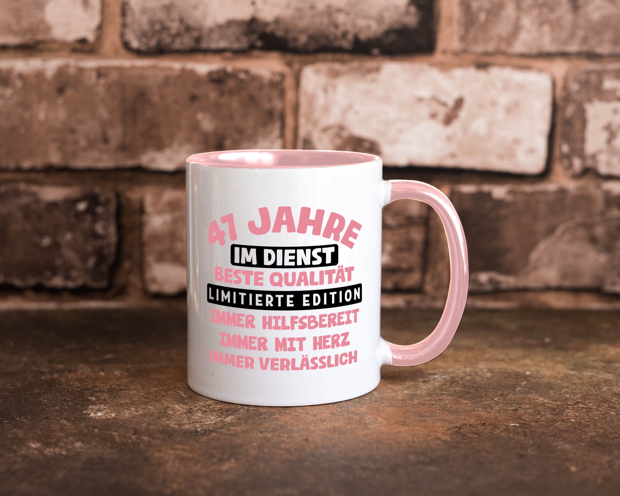 47 Jahre im Dienst | Jubiläum Arbeit v11 Geschenkidee Kollegen Büro Humor Tasse