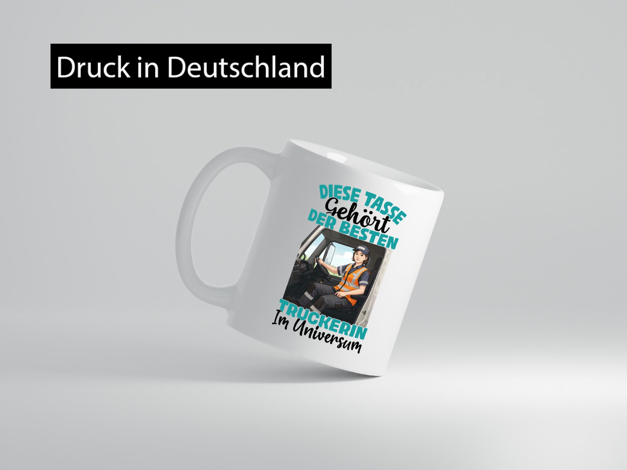 Im Universum: Truckerin | LKW Fahrerin lustig Humor Geschenkidee Geschenk Tasse