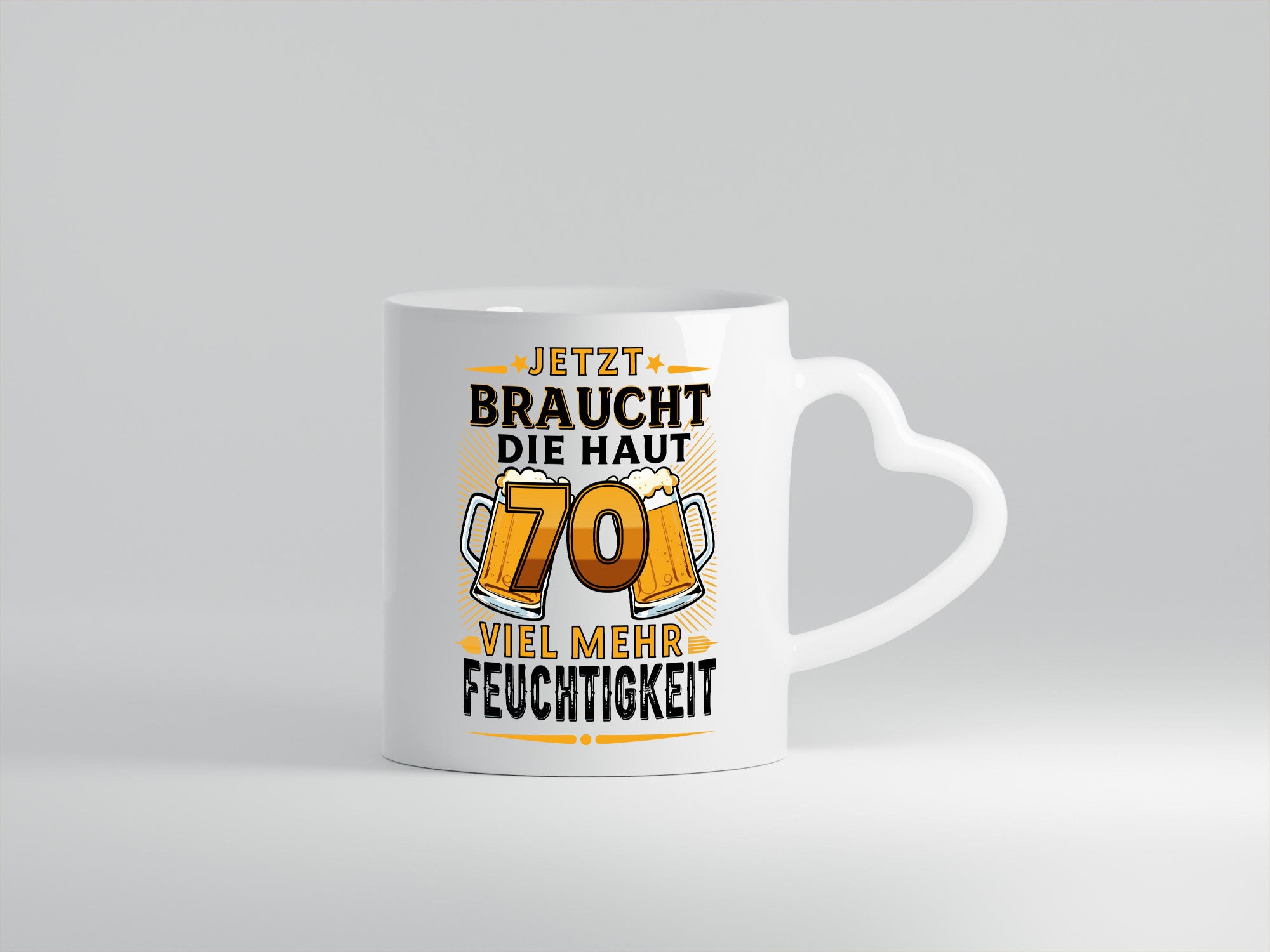 70 braucht die haut mehr Feuchtigkeit | 70. Geburtstag Humor Geschenkidee Tasse