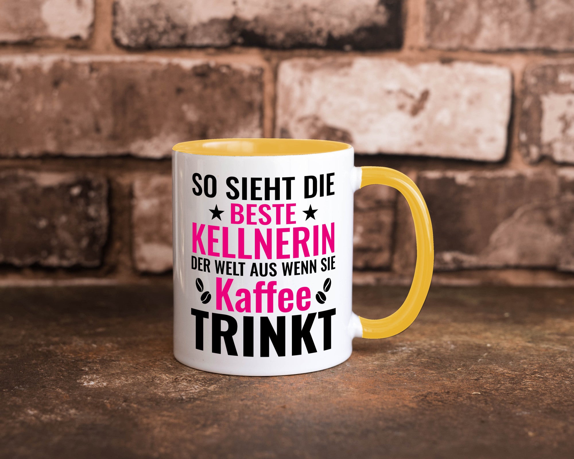 Kaffee trinkt: Kellnerin | Beruf kellnern Bedienung Humor Arbeit Kollegen Büro