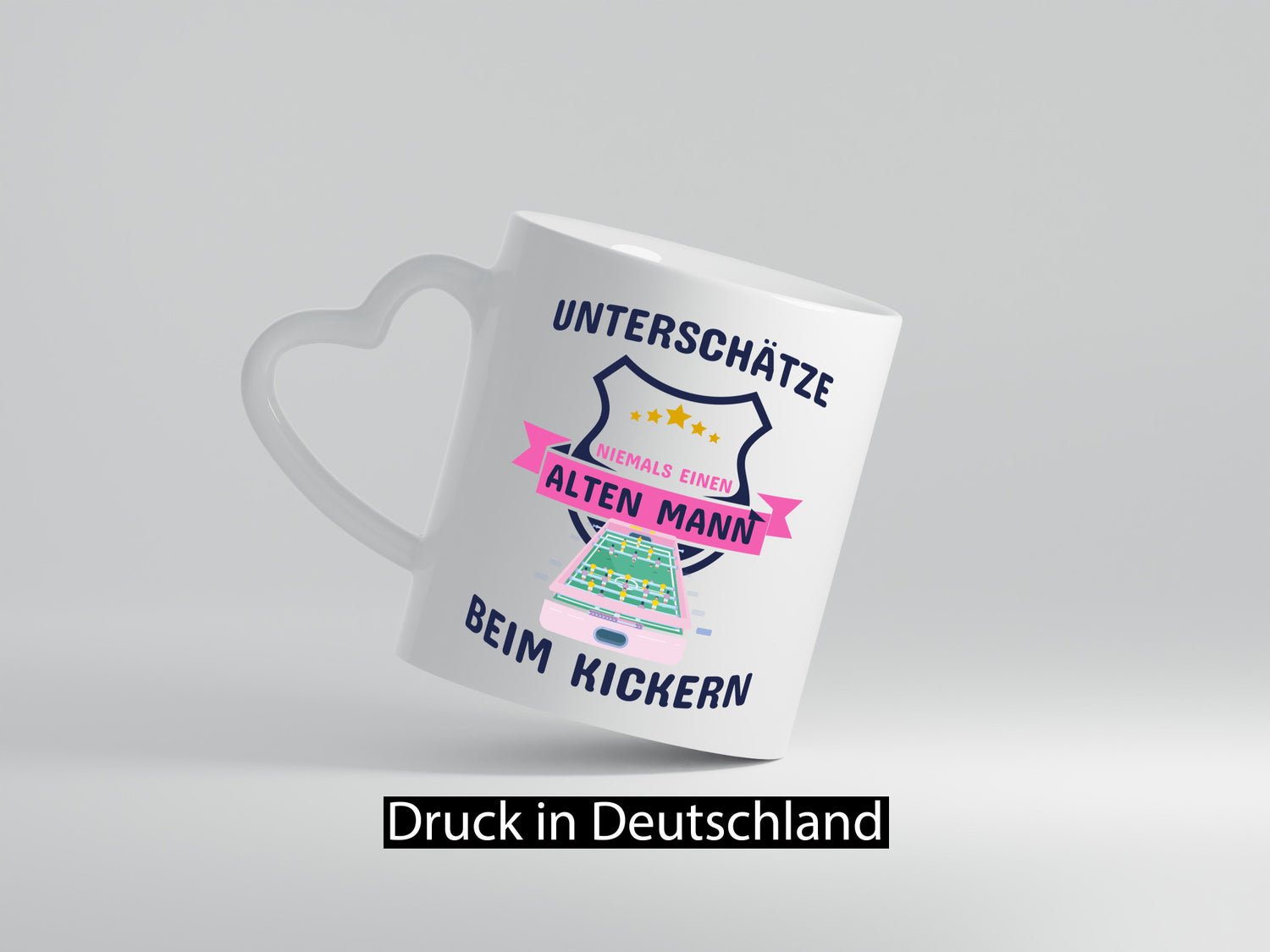 Alter Mann beim Kickern | Tischkicker Tasse Männer Humor Geschenkidee