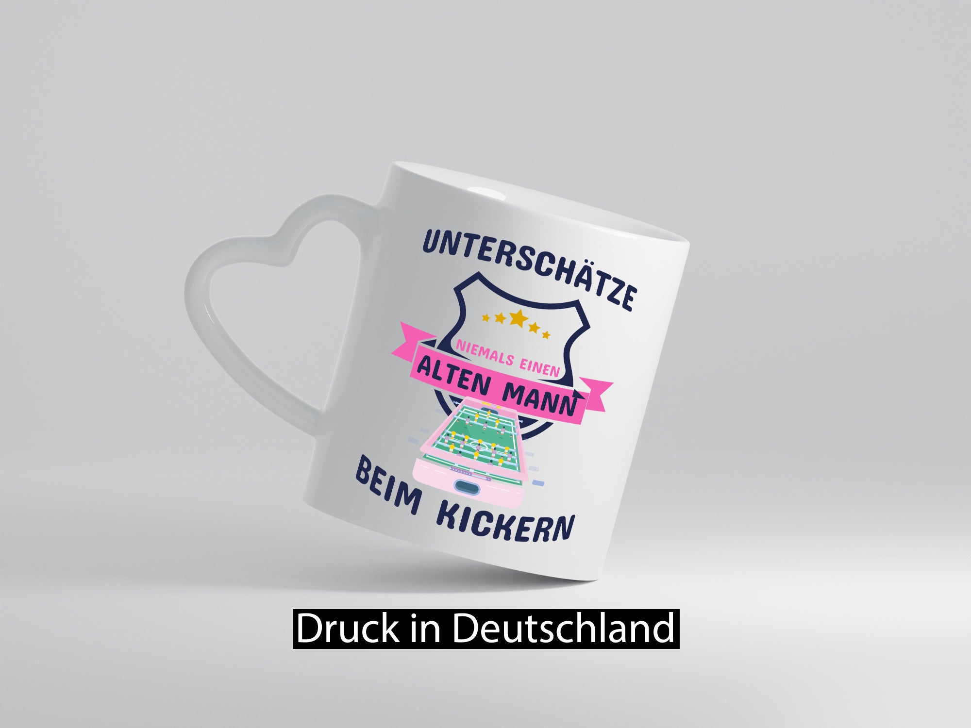Alter Mann beim Kickern | Tischkicker Tasse Männer Humor Geschenkidee
