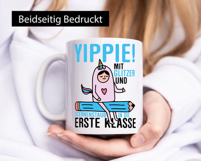 Mit Glitzer und Sternenstaub | Einschulung Einhorn lustiger Spruch Geschenk