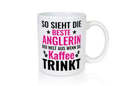 Kaffee trinkt: Anglerin | Angeln Fischerin Geschenkidee Humor Tasse